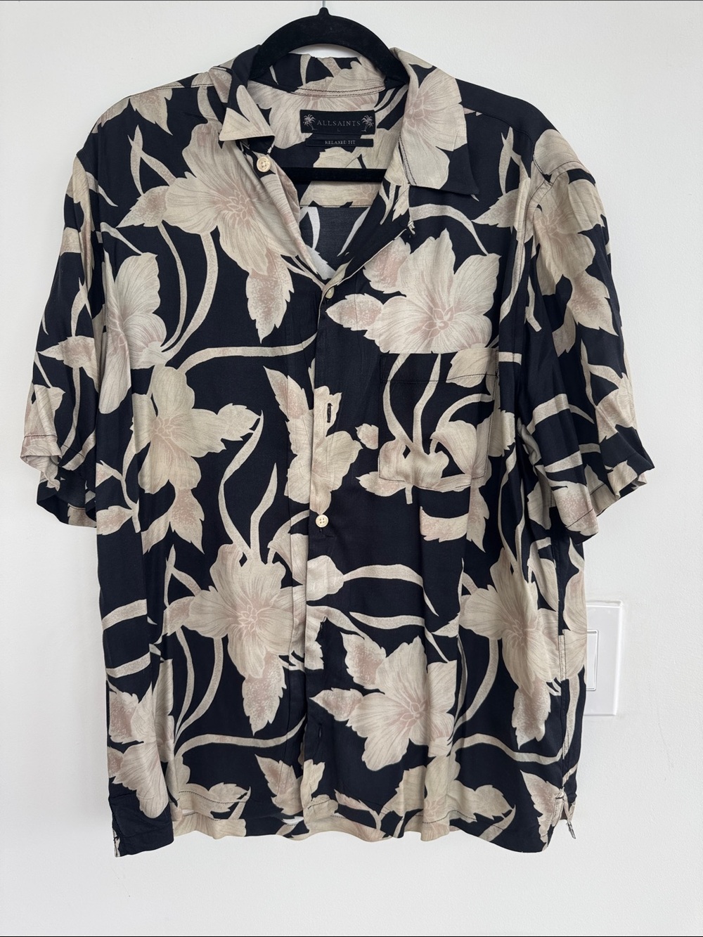All Saints Black & Cream Floral Short-Sleeve Button-Up Shirt